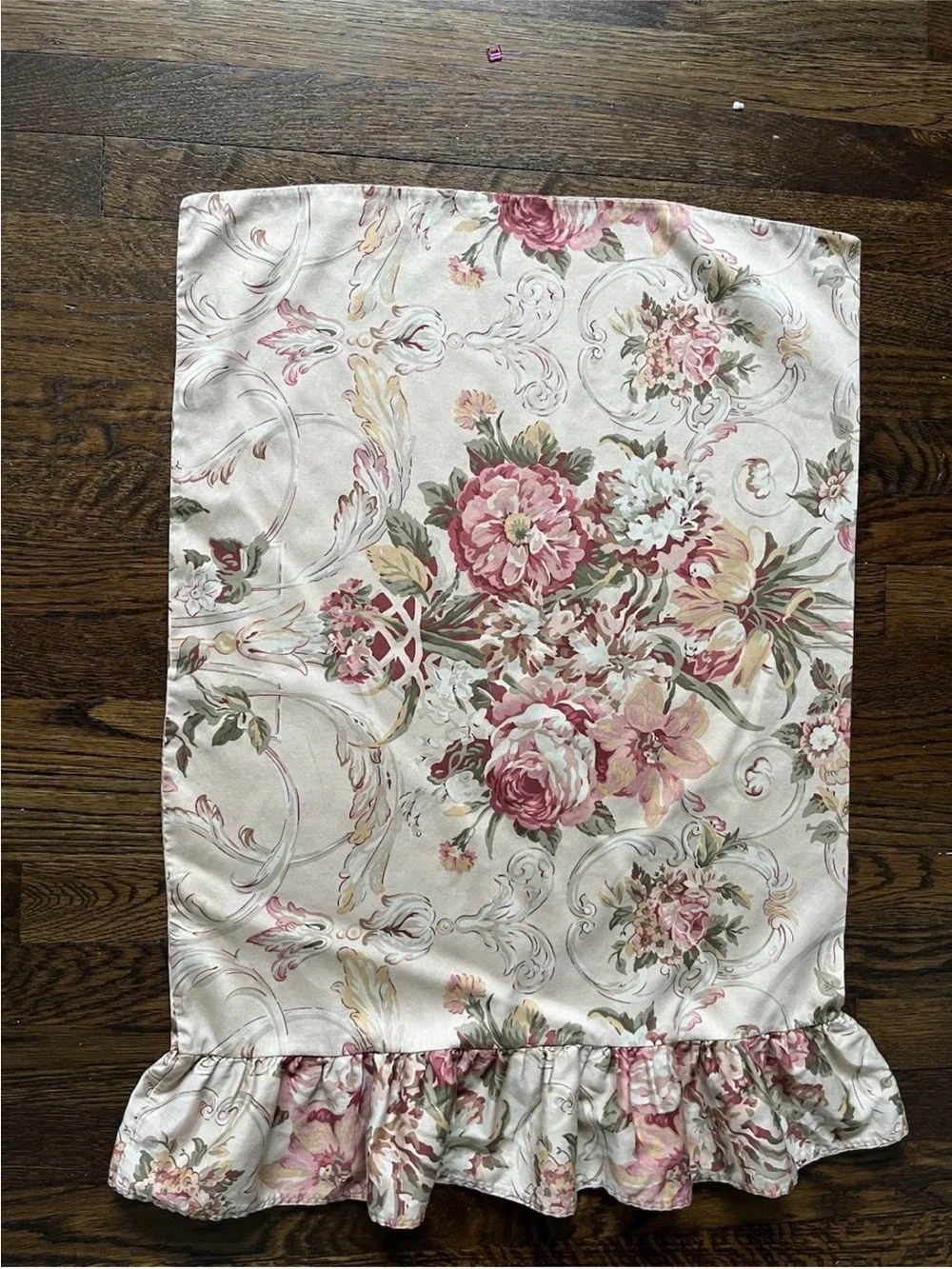 Ralph Lauren Guinevere 2 standard shams